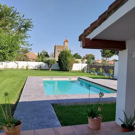 Con Piscina Flor De La Vida Zaragoza